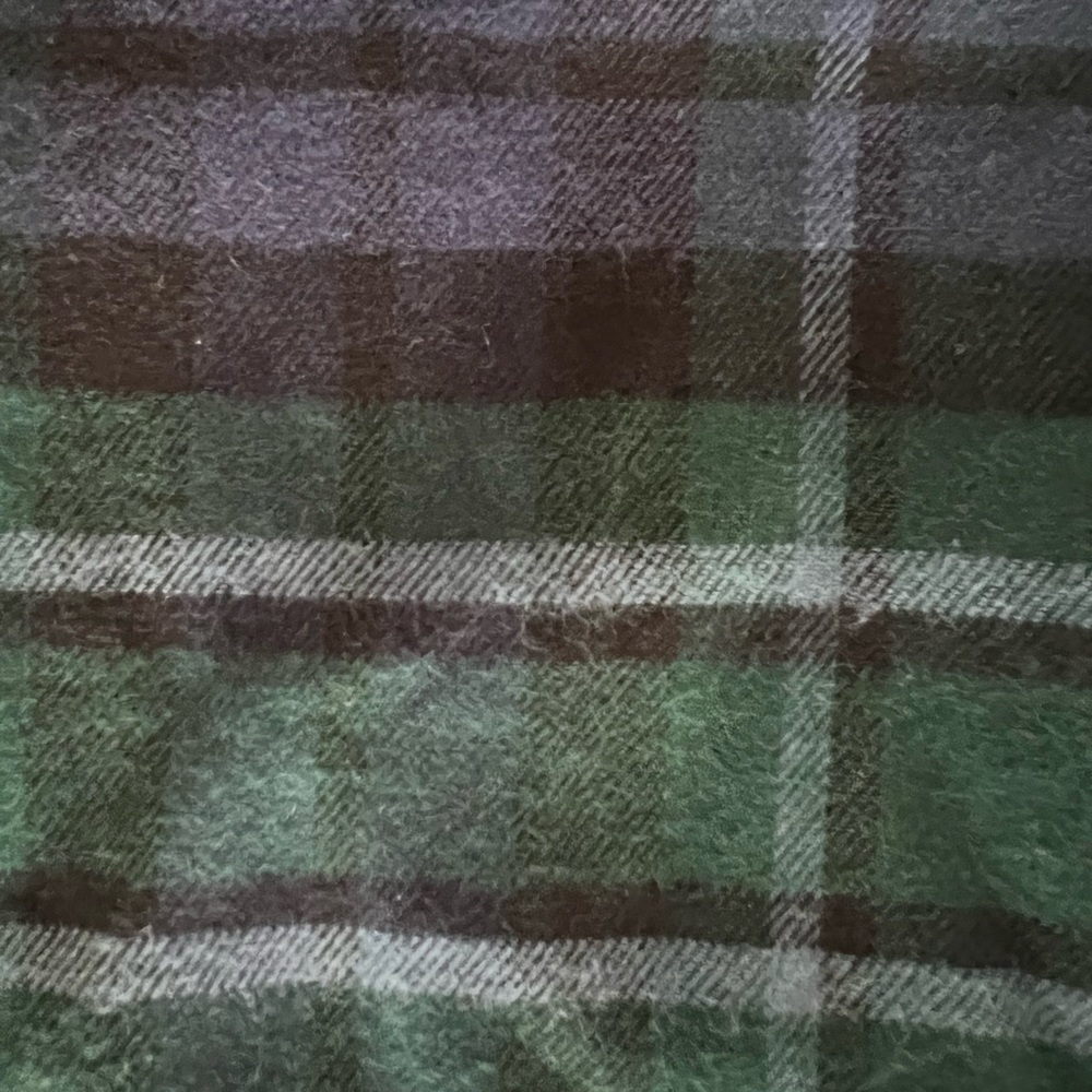⭐️ Firm Price ⭐️ Weatherproof vintage flannel large top - Picture 7 of 8